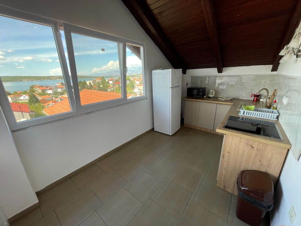 Apartment (Jenny - 300m To The Beach - A1(6)) photo 3