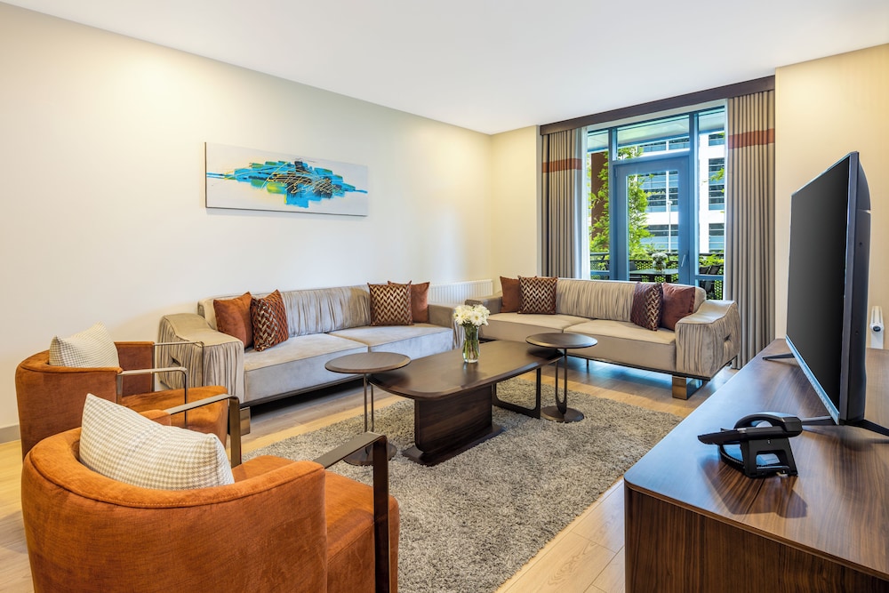 Deluxe Apartment, 3 Bedrooms, Balcony photo 1