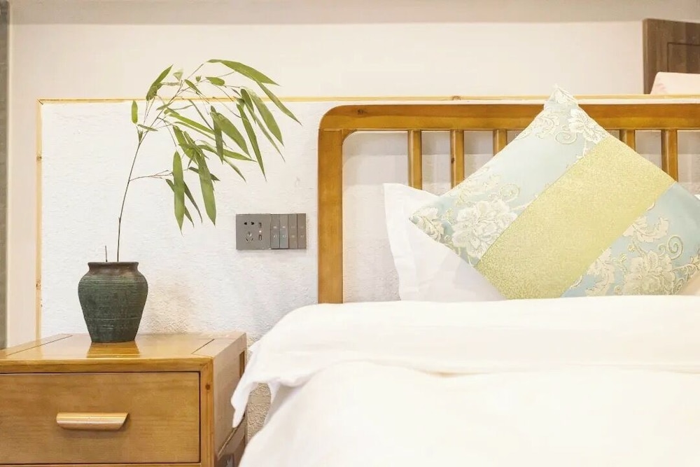 Basic Twin Room