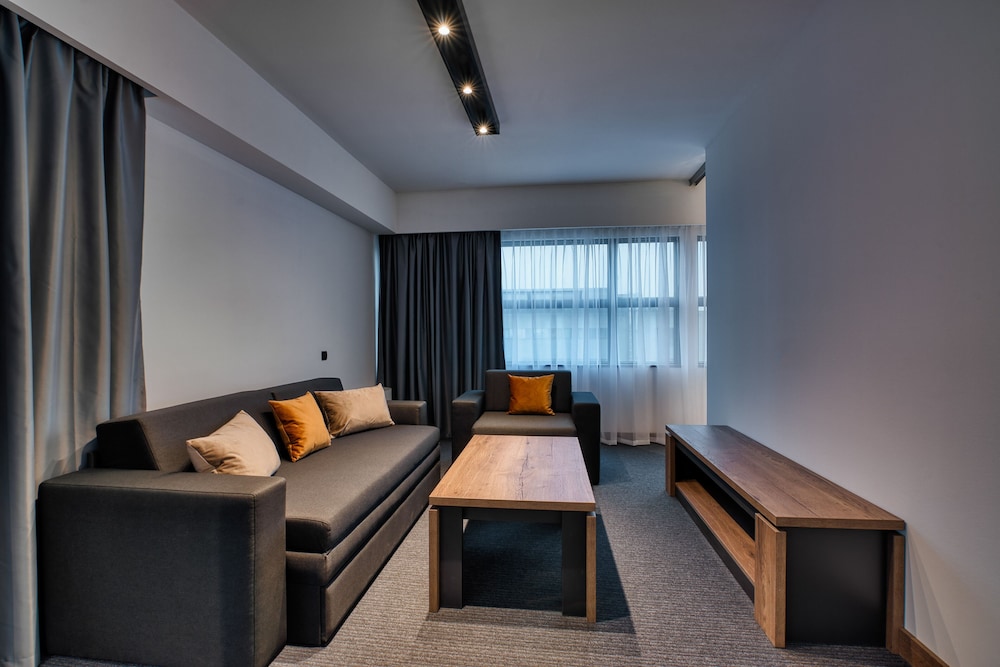 Business Studio Suite - Photo 4
