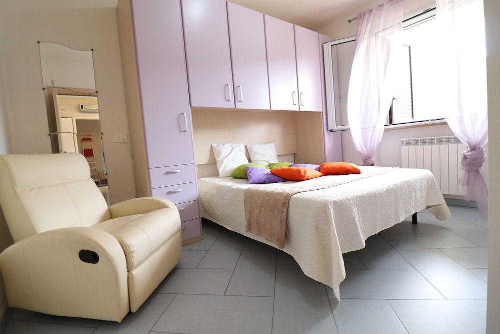 House, 2 Bedrooms, Balcony, City View