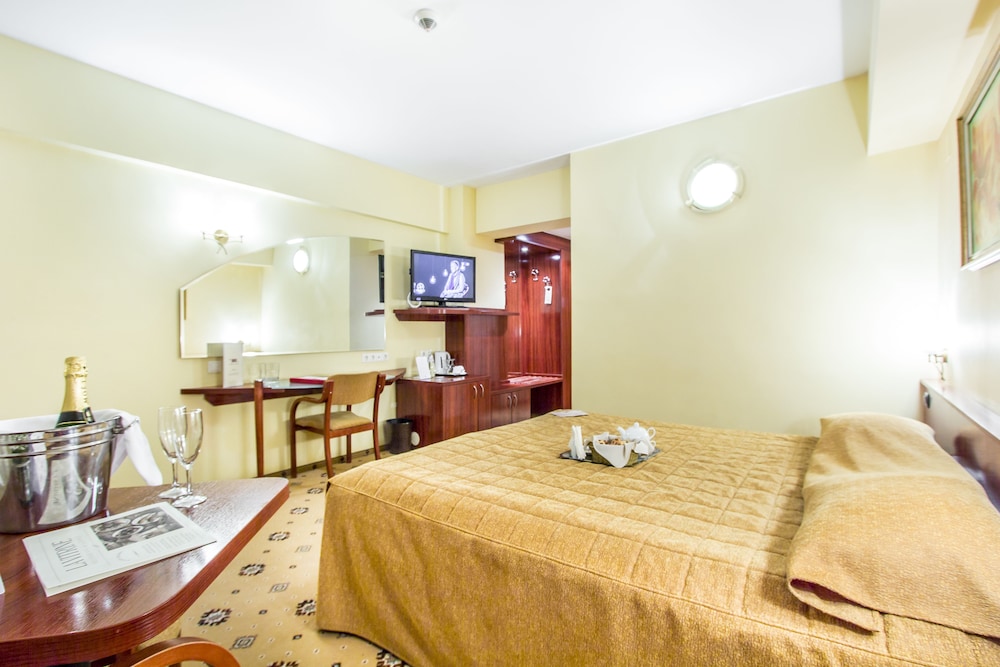 Economy Double or Twin Room, Non Smoking photo 1
