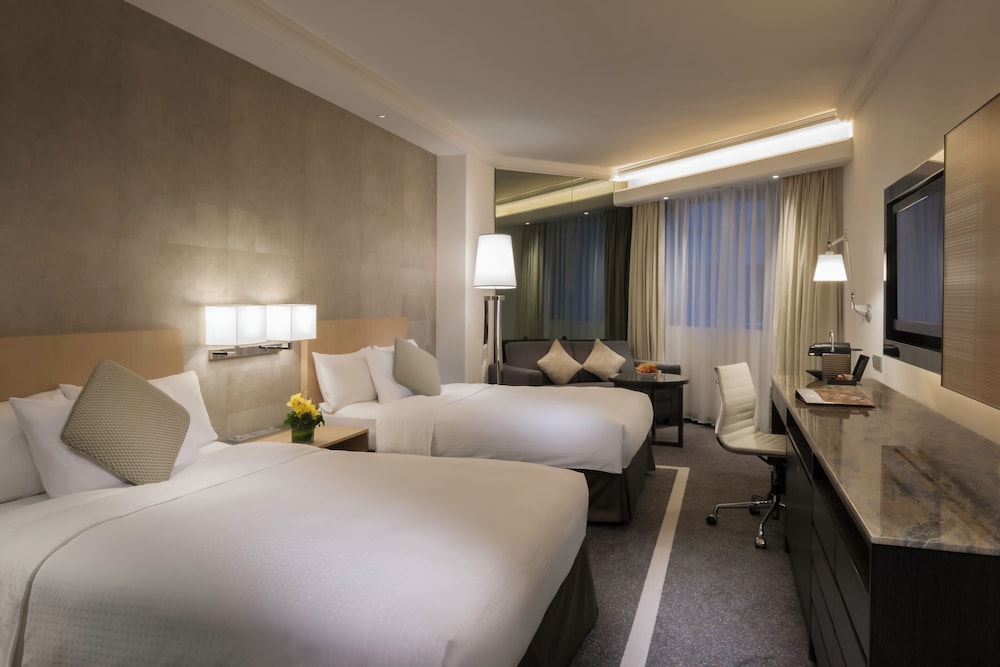 Club Floor Indulgence Premier Room