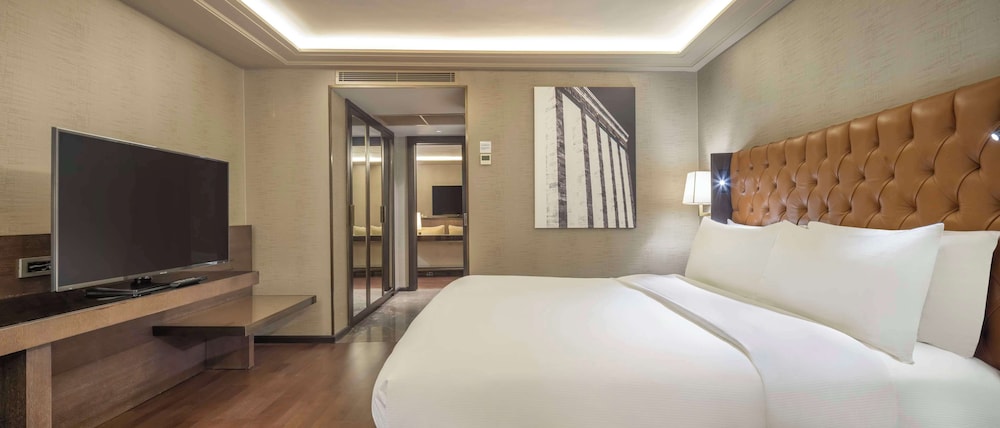 Ambassador Suite