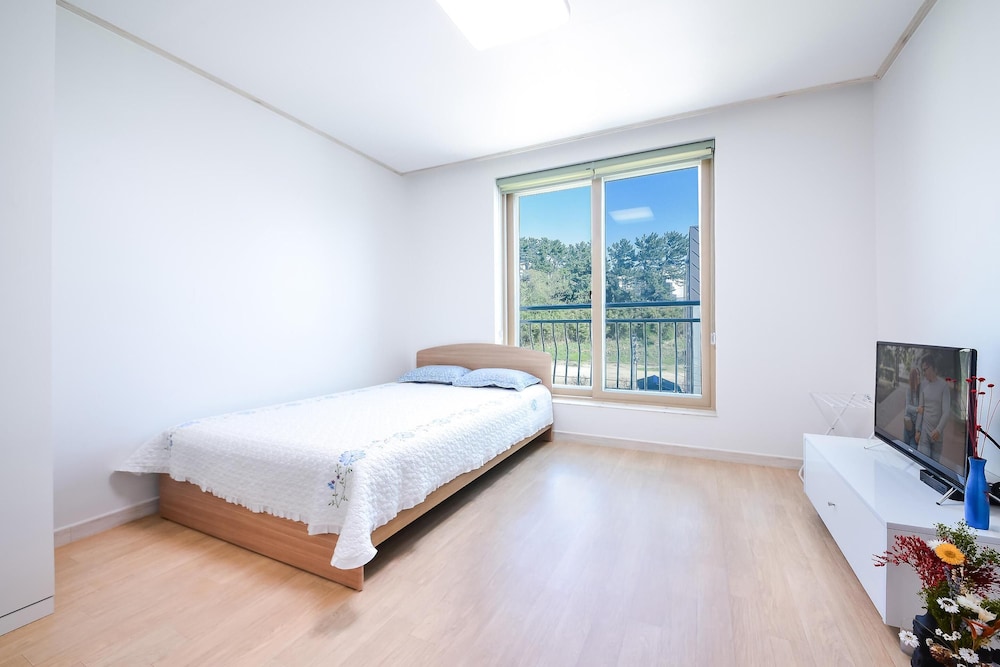 Basic Room, 1 Bedroom (302)
