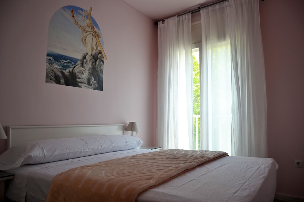 Standard Room photo 2