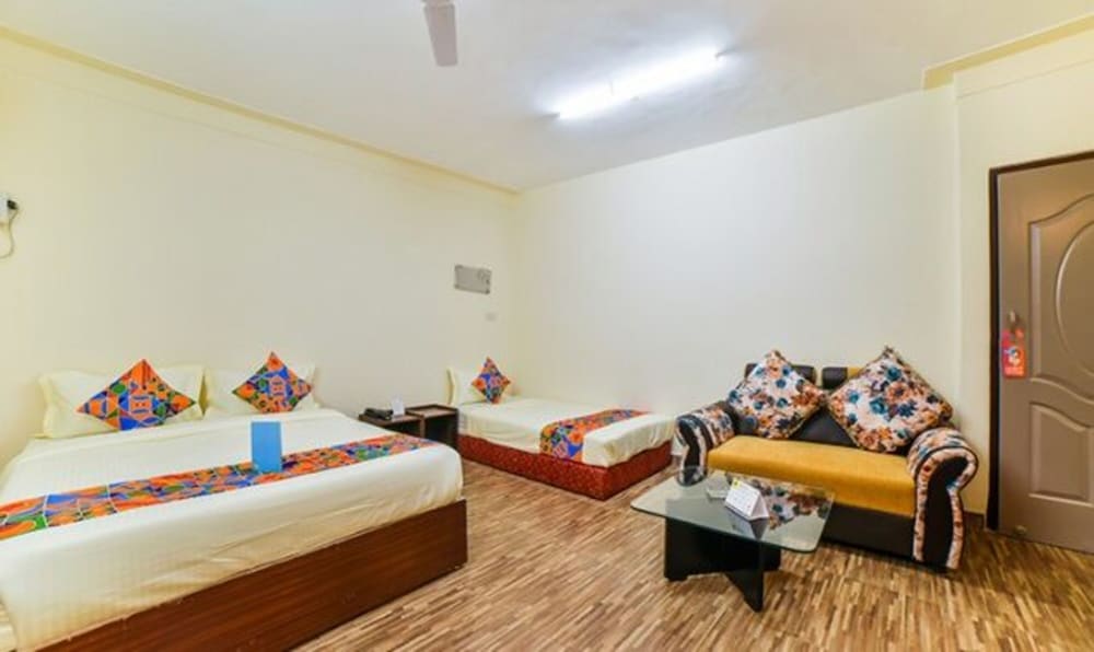 Family Room - Photo 4