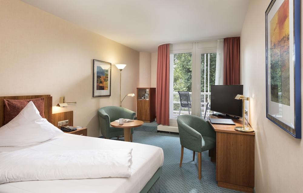 Comfort Room, 1 Twin Bed, Balcony, Park View photo 3