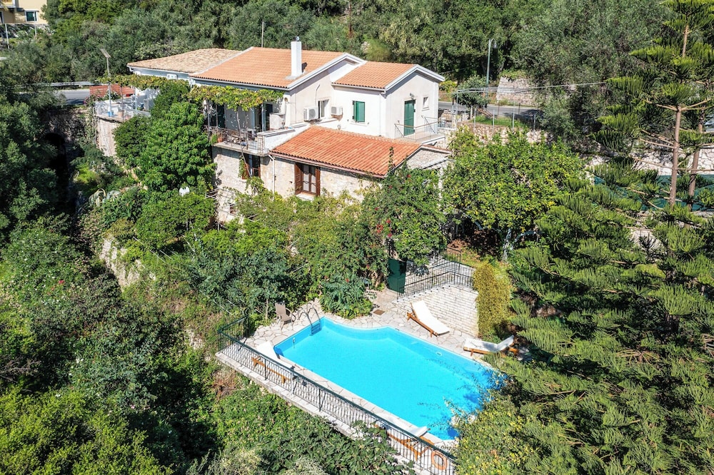 Villa (2 Bedrooms)