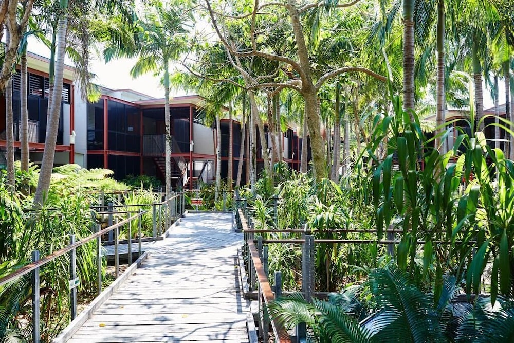 Rainforest Resort Suite photo 2