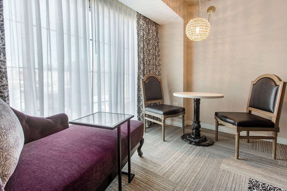 Standard Room, 2 Queen Beds, Hearing Accessible photo 2