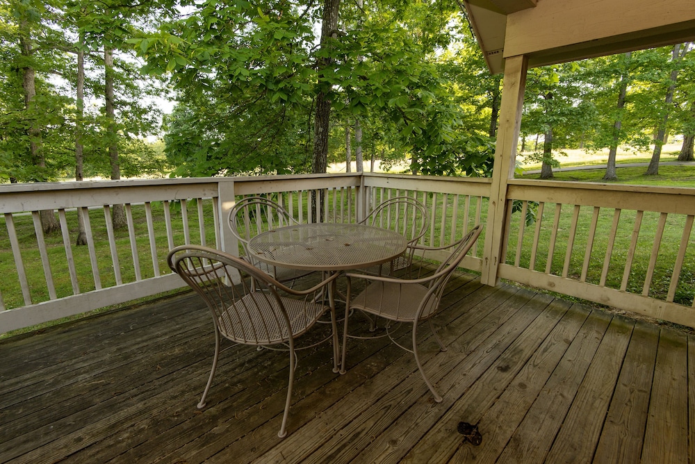 Cottage, 2 Bedrooms (No Pets Allowed) photo 2