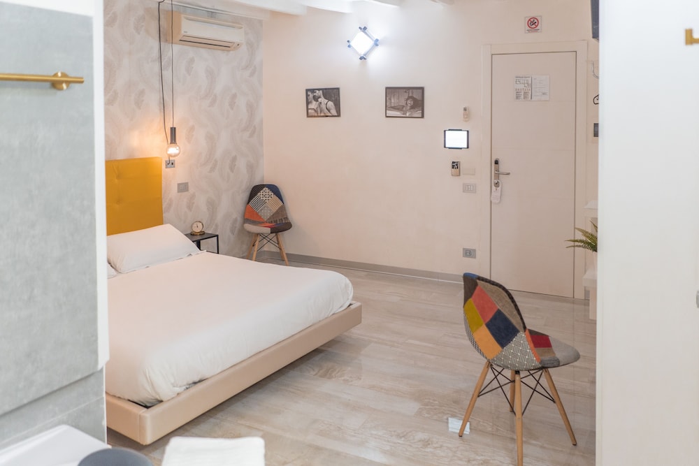 Deluxe Double Room, Non Smoking, Hot Tub (iRoom) photo 3