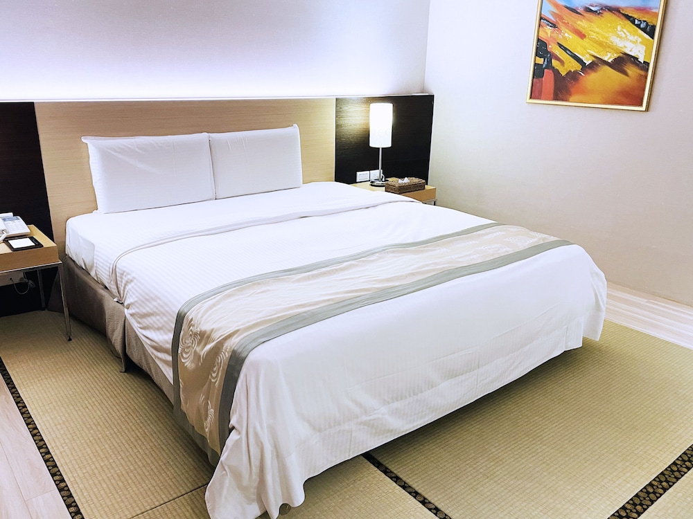 Classic Double Room, 1 Queen Bed photo 2