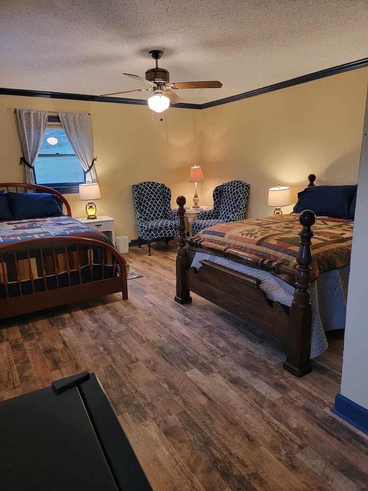 Blue Moon Room photo 1