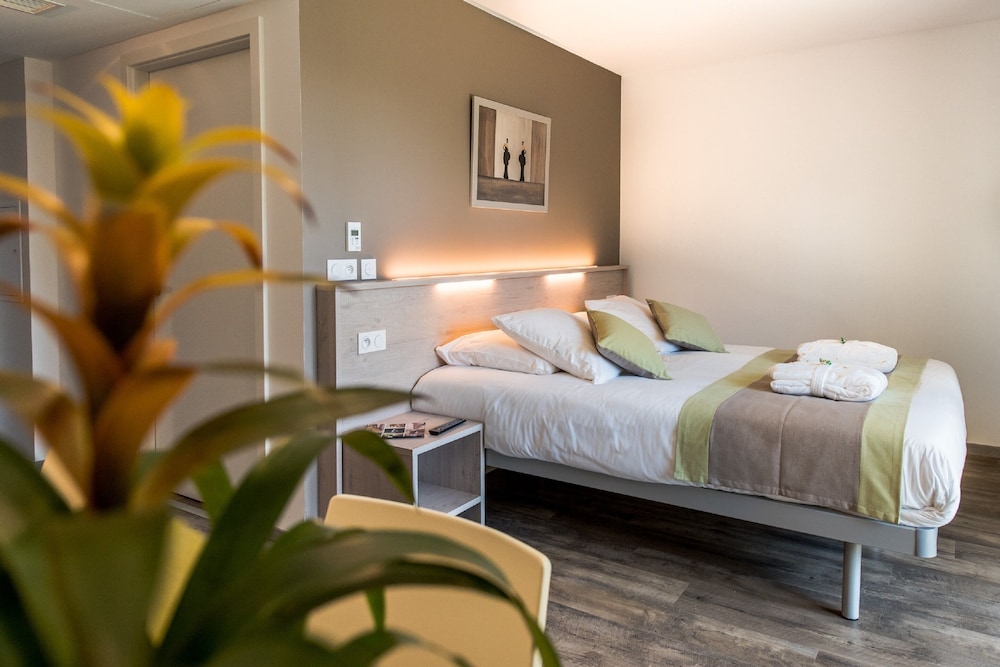 Superior Double or Twin Room, Accessible photo 3