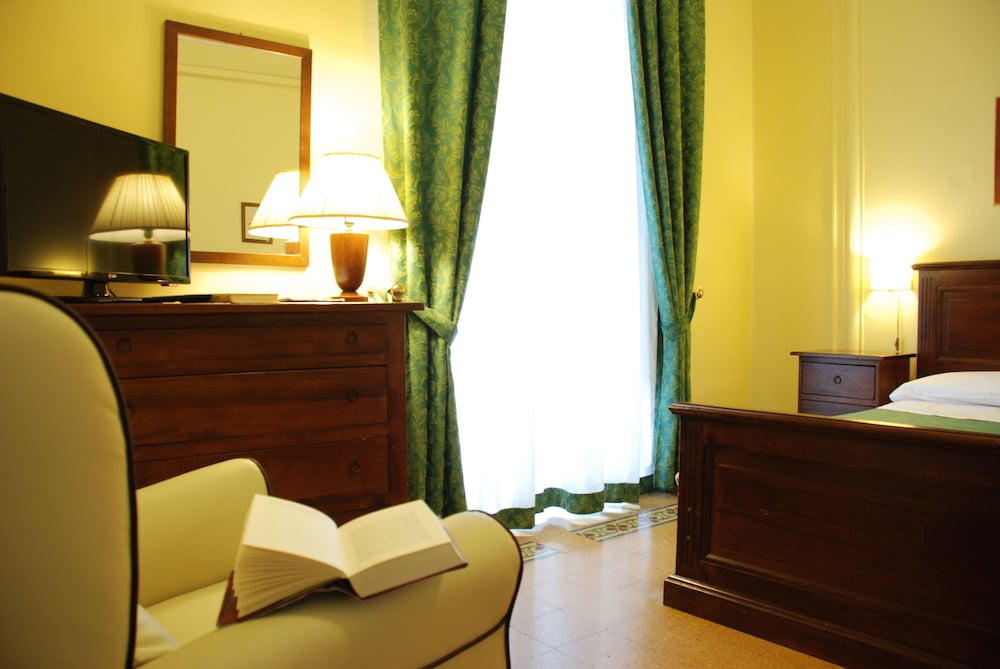 Triple Room - Photo 1