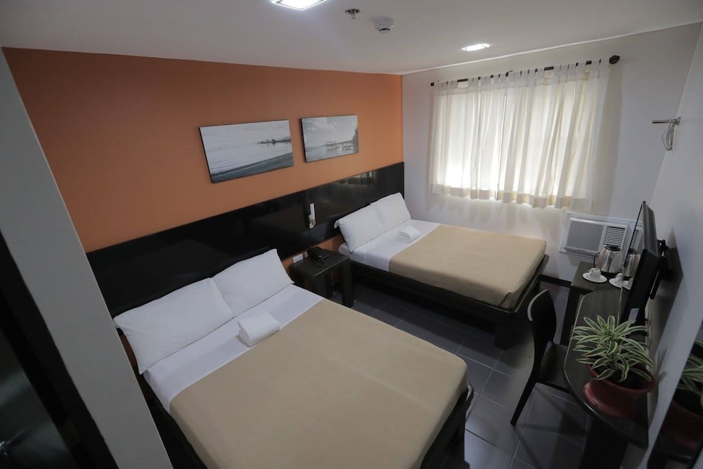 Family Room, Multiple Beds, Non Smoking