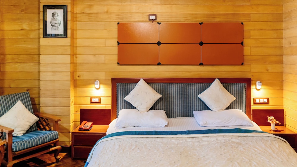 Premium View Room - Photo 5