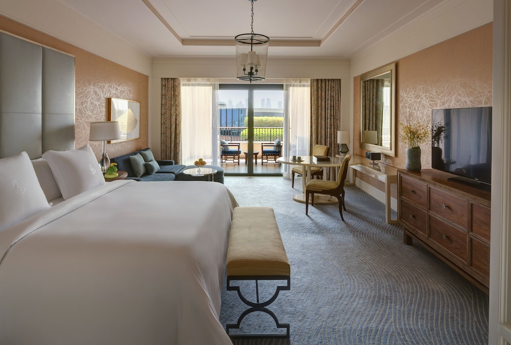 Deluxe Room, 1 King Bed, City View - Photo 8
