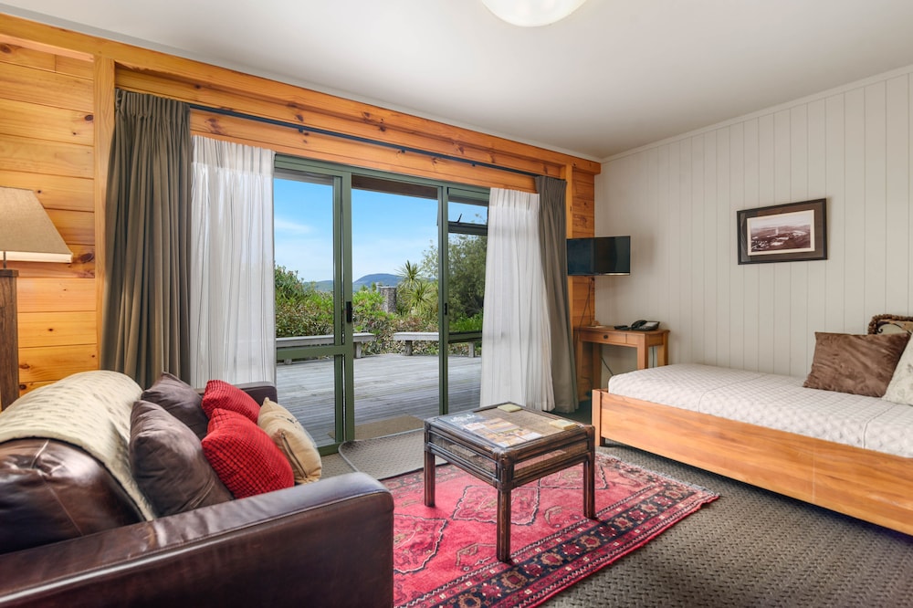 Lodge Suite, 1 Bedroom, Ensuite, Lake View