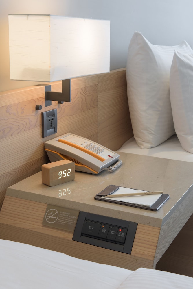 Comfort King Bed Room photo 2