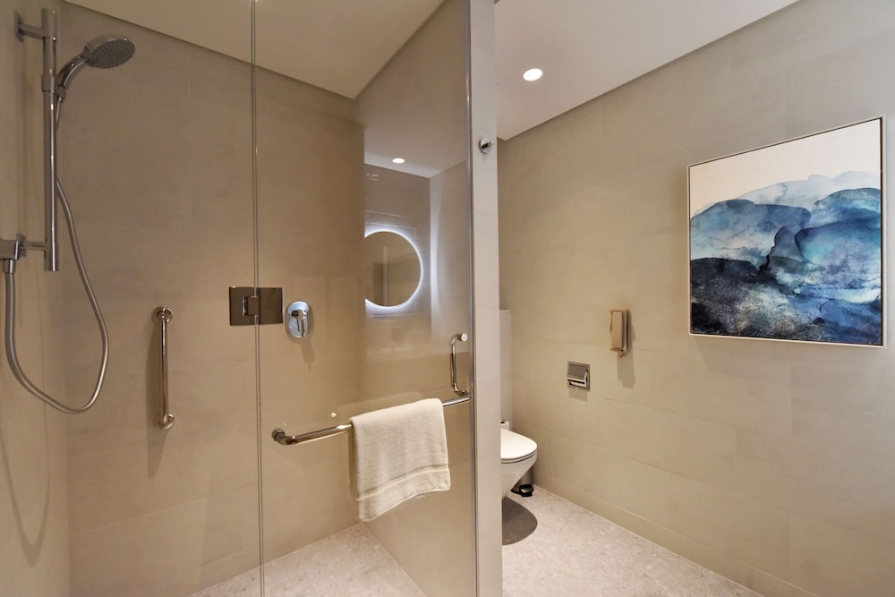 King, Room, Bay View, Corner - Photo 7