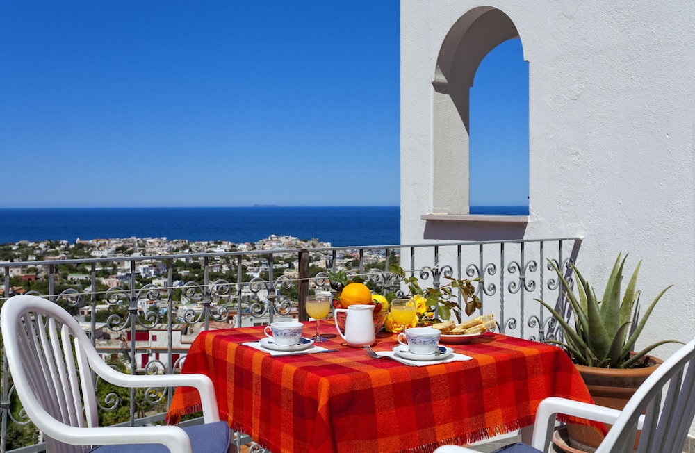 Double Room, Balcony, Sea View (Spa access) photo 2