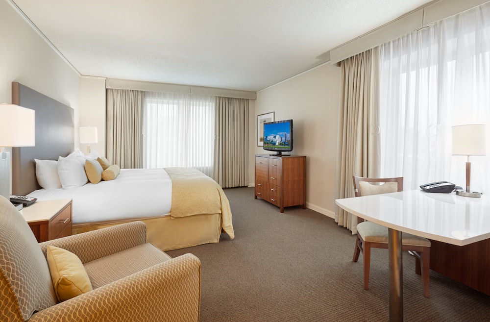 Suite, 1 Bedroom (Dining) at InterContinental Suites Hotel Cleveland by IHG in Cleveland