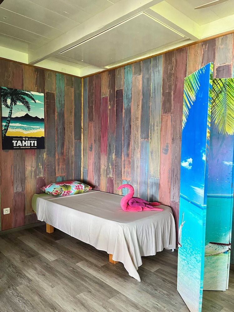 Suite, Beachside photo 2