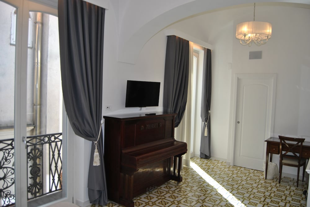 Elite Suite, City View photo 3
