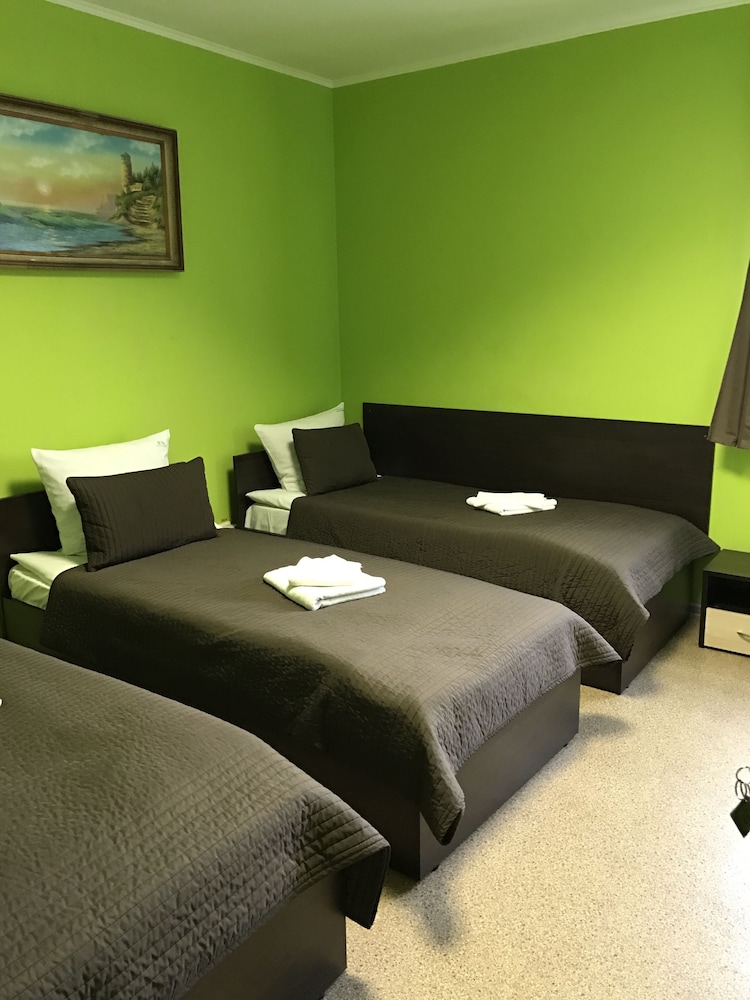 Standard Triple Room, Courtyard View photo 1