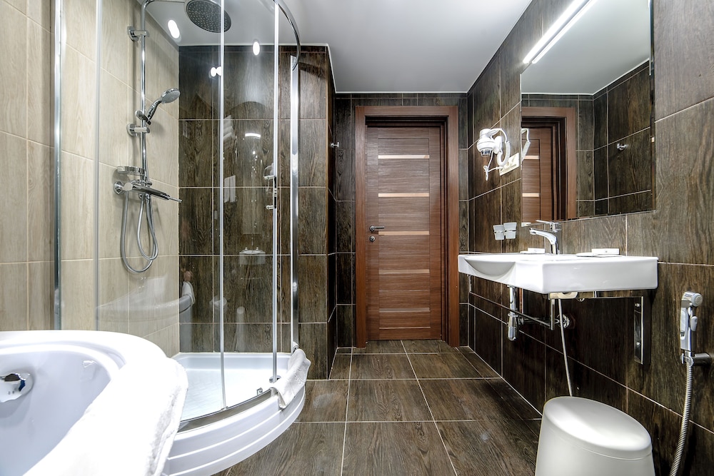 Double Art Suite photo 3