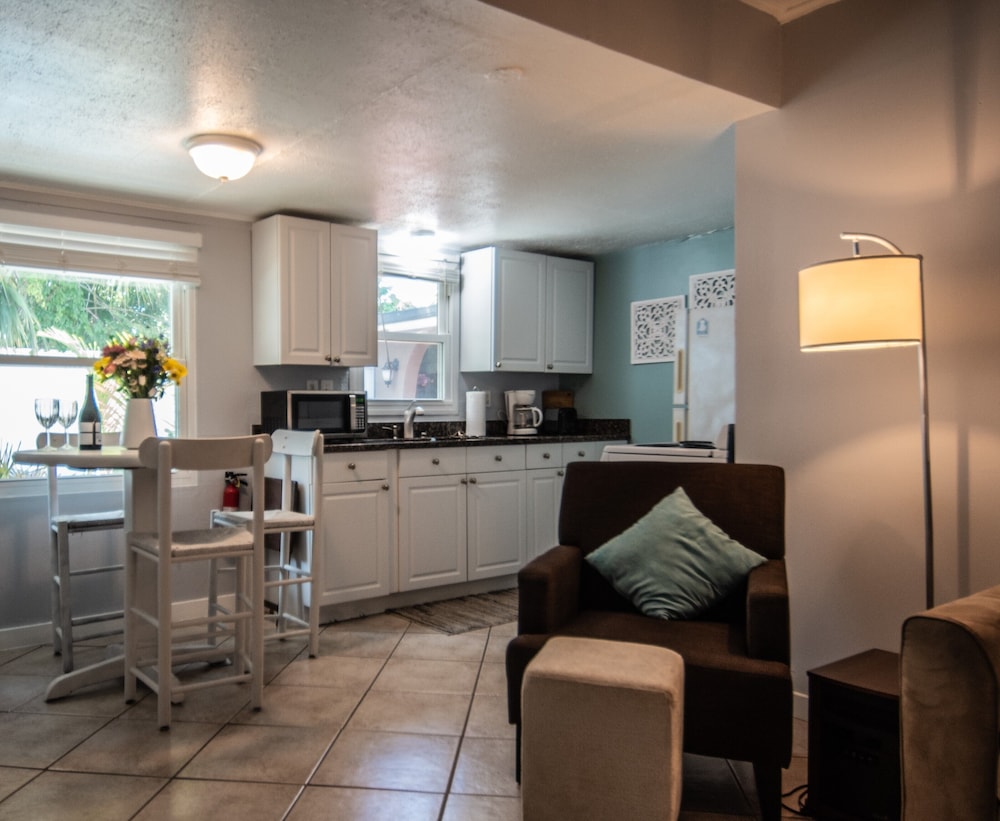 Deluxe Cottage, 1 Bedroom photo 2