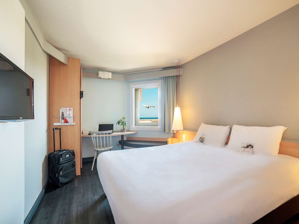 Standard Room, 1 Double Bed - Photo 7