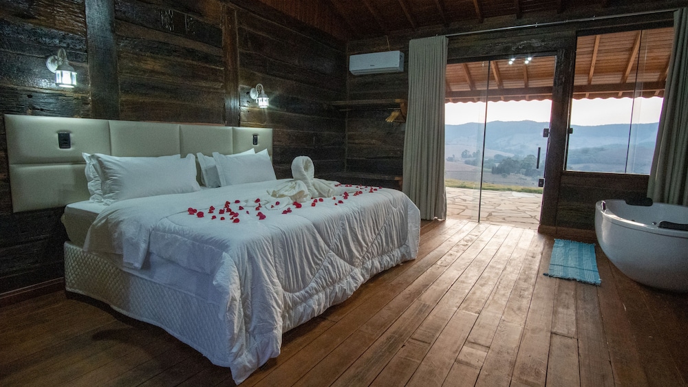 Deluxe Suite, Mountain View photo 1