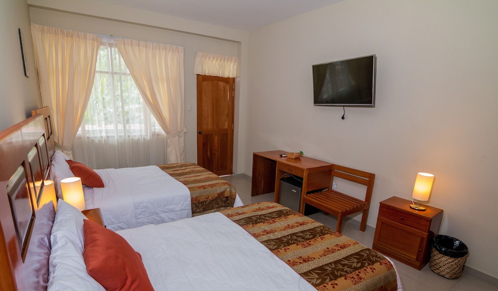 Basic Twin Room, Accessible photo 2
