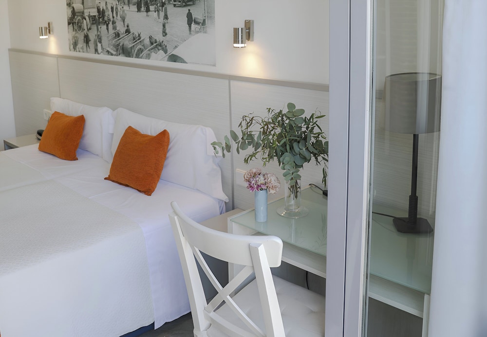 Superior Double Room (Exterior) - Photo 15