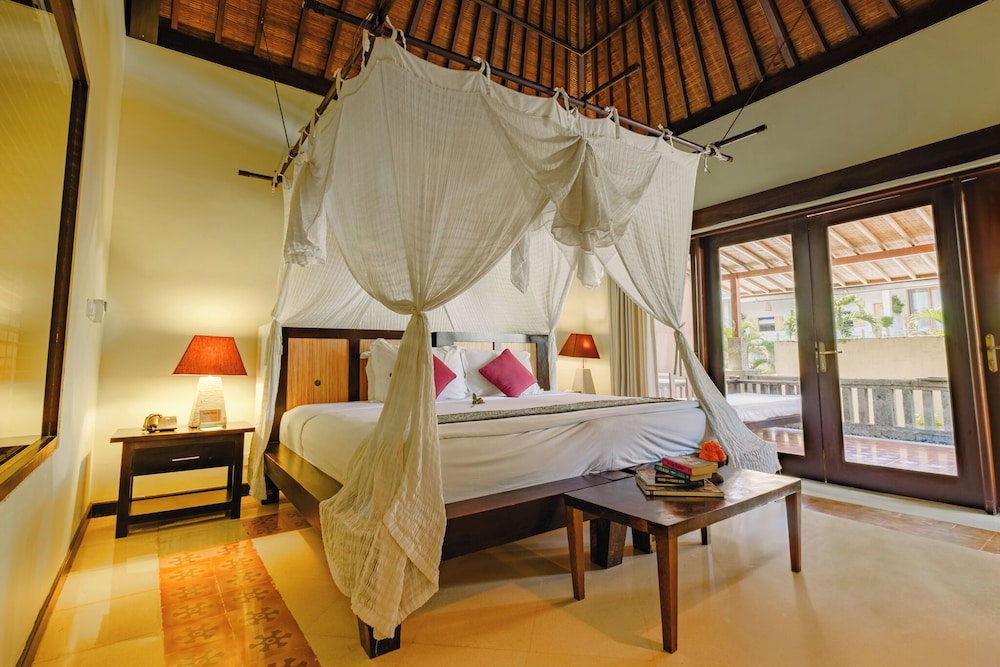 Deluxe Bungalow with Butler Service - Photo 8