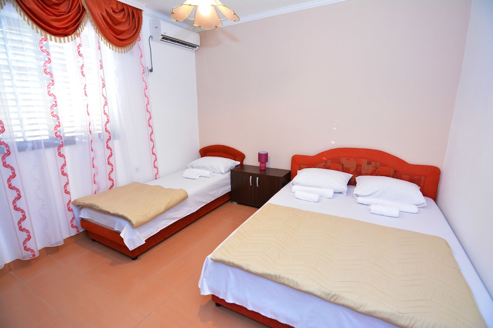 Apartment, 2 Bedrooms, Courtyard Area