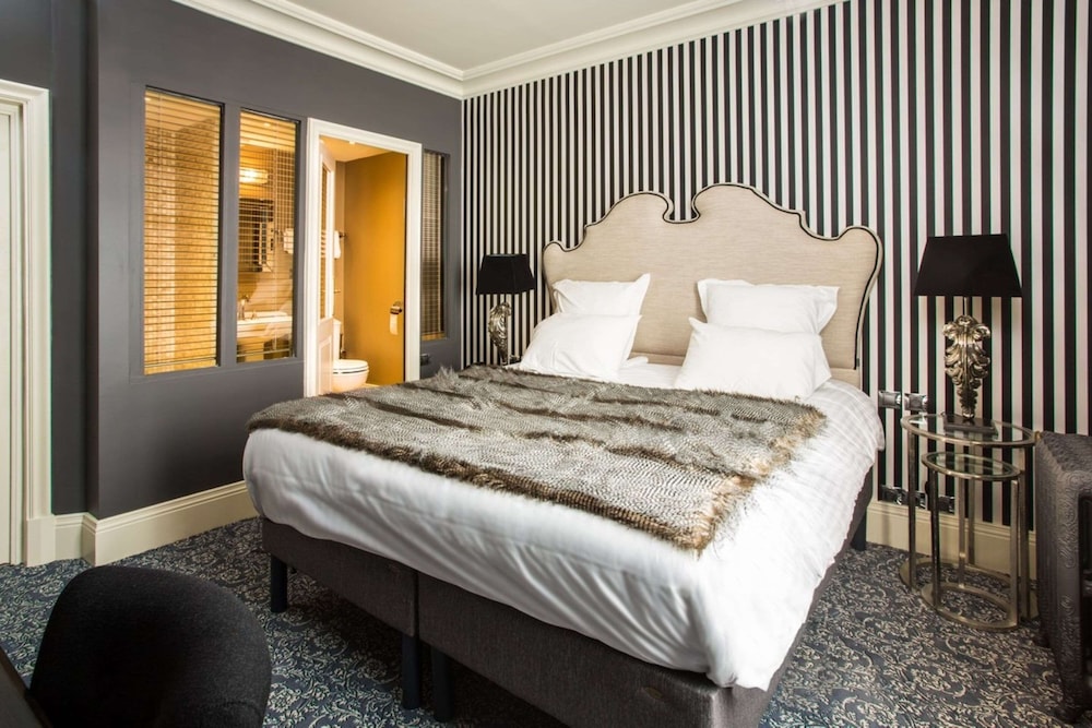 Standard Room, 1 Queen Bed, Non Smoking photo 1