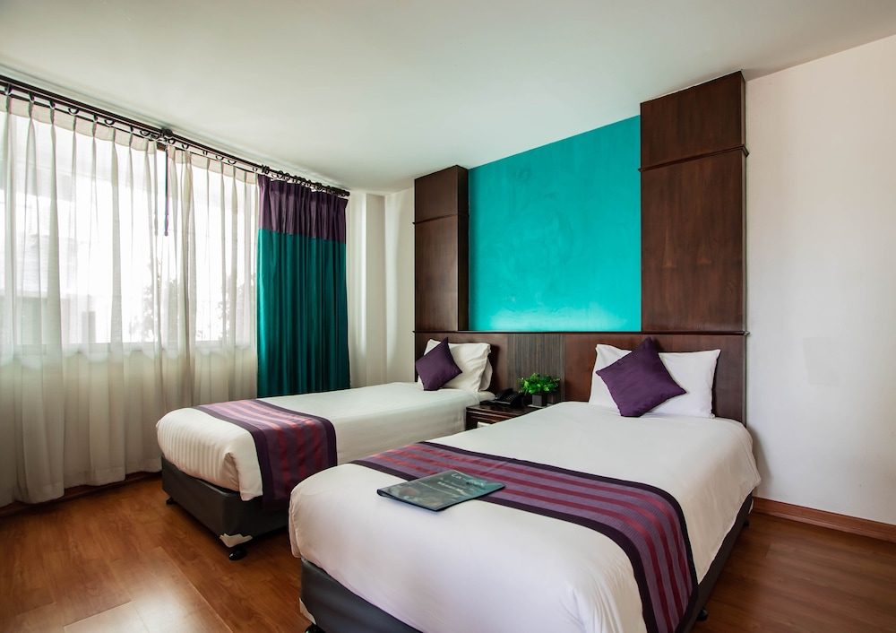Deluxe Twin Room - Photo 1