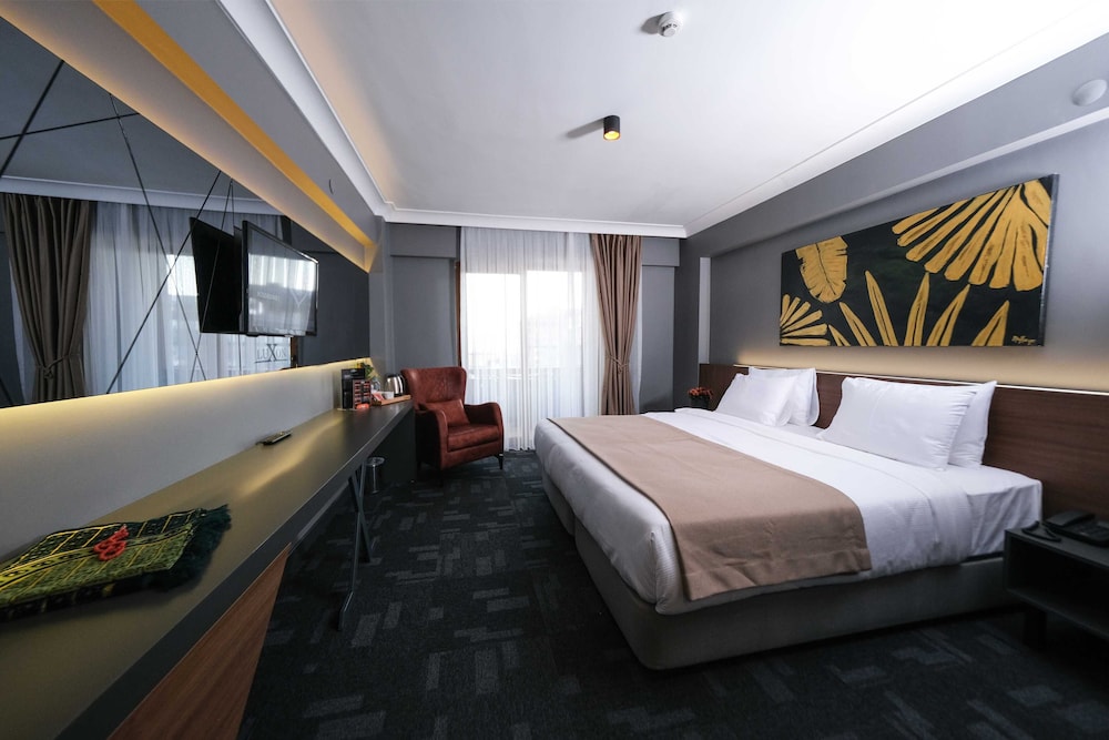 Standard Double or Twin Room - Photo 1