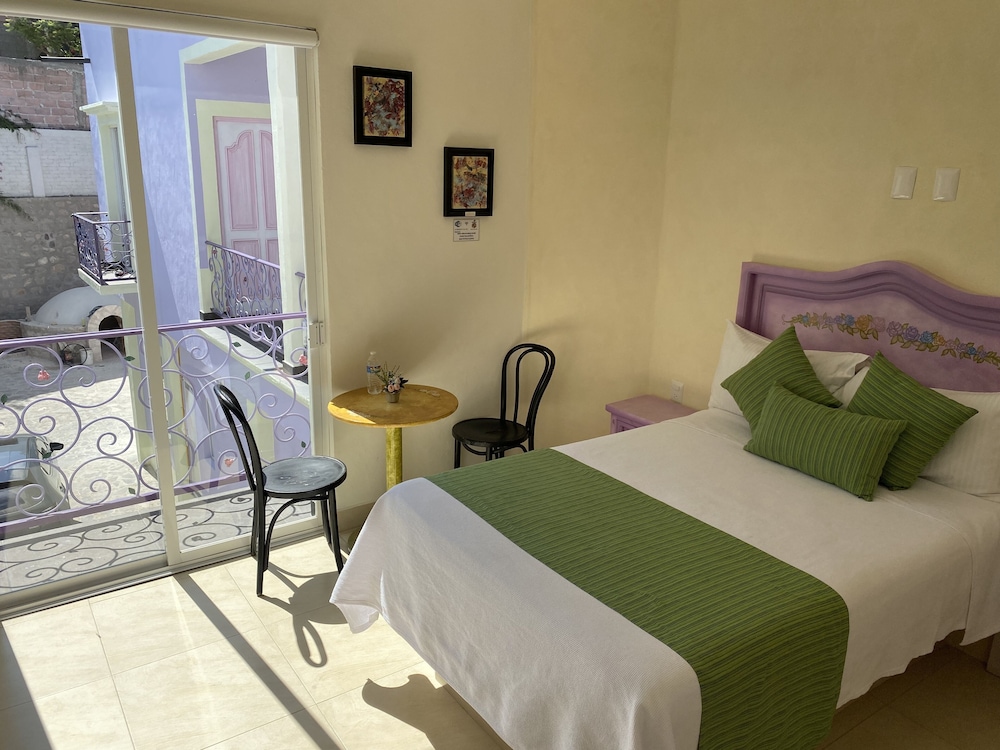 Economy Room photo 3