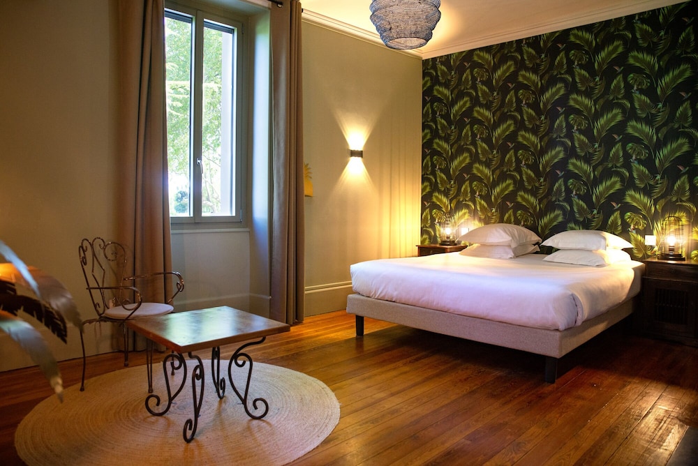 Room (Baudelaire) photo 1