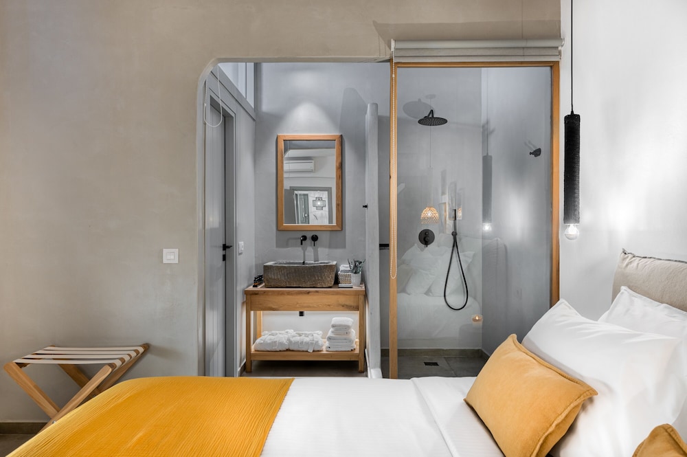Deluxe One Bedroom Suite With Sea View - Trichalo photo 3