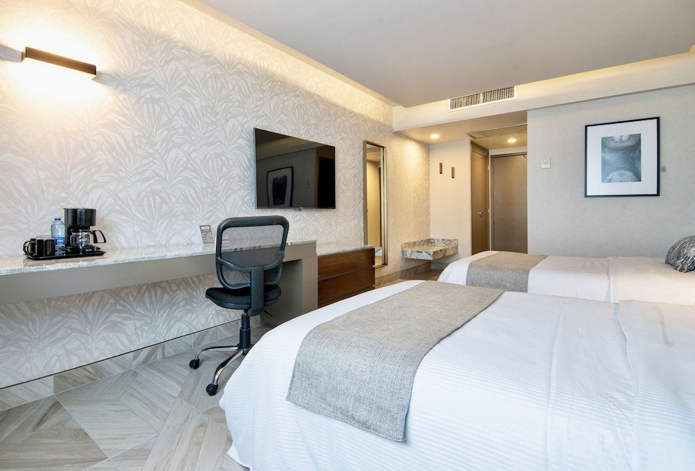 Executive Double Room - Photo 7