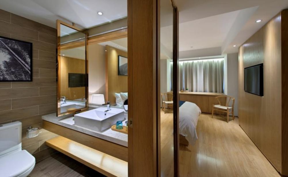 Standard Double Room photo 3