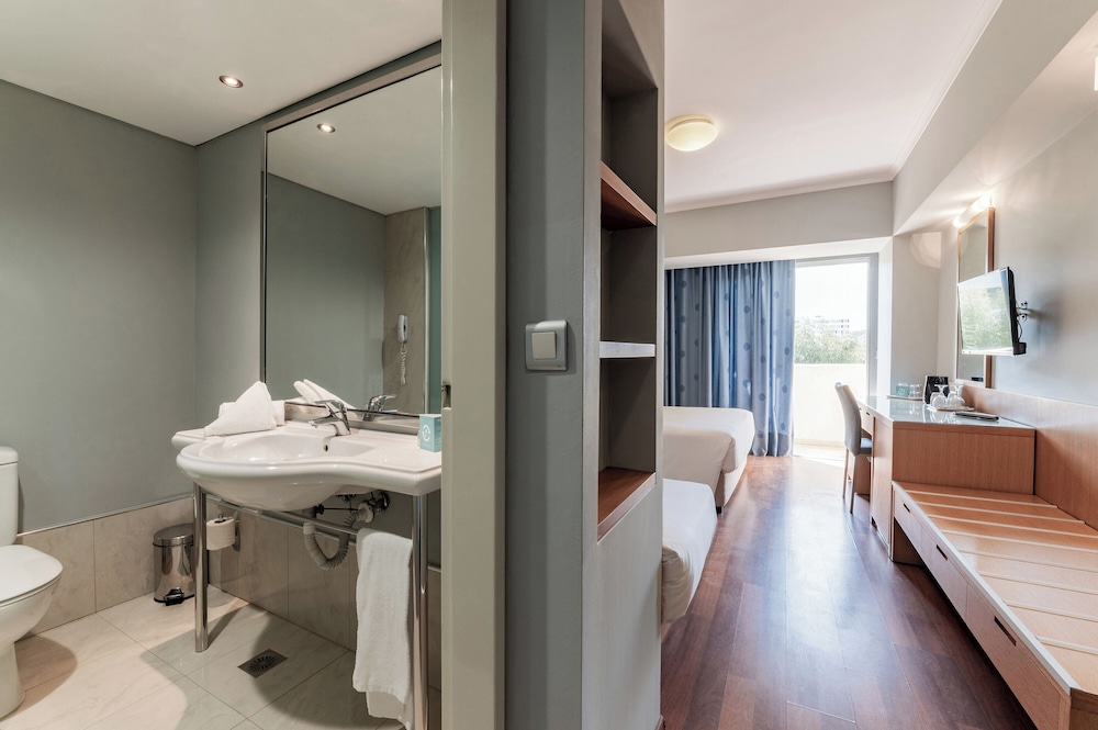 Standard Double Room, Garden View