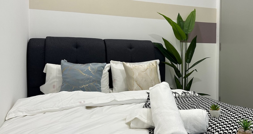 Classic Apartment, 2 Bedrooms, Accessible photo 3